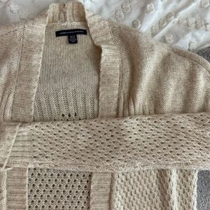 American Eagle Oatmeal Knit Cardigan